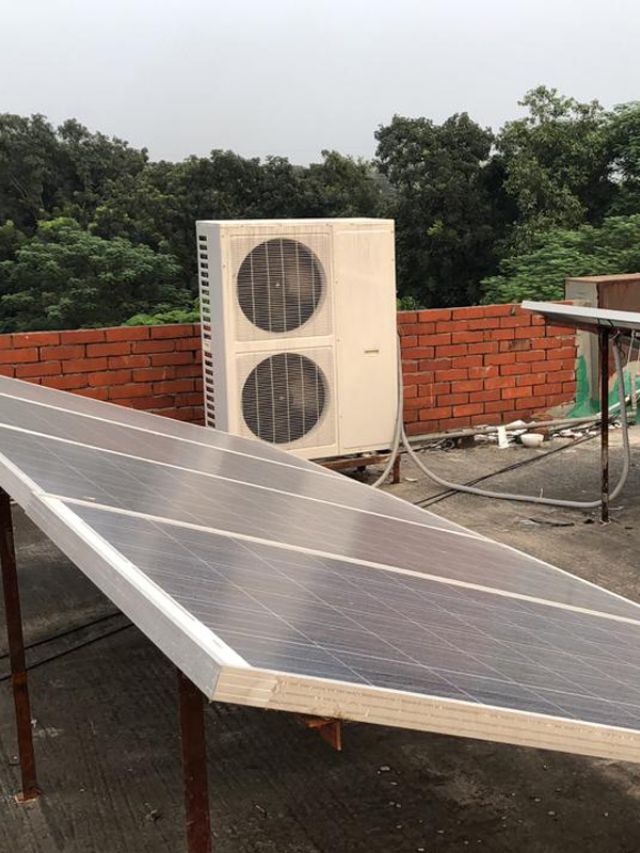 1 Ton AC Chalane Ke Liye Kitne Solar Panel Ki Jarurat Padengi